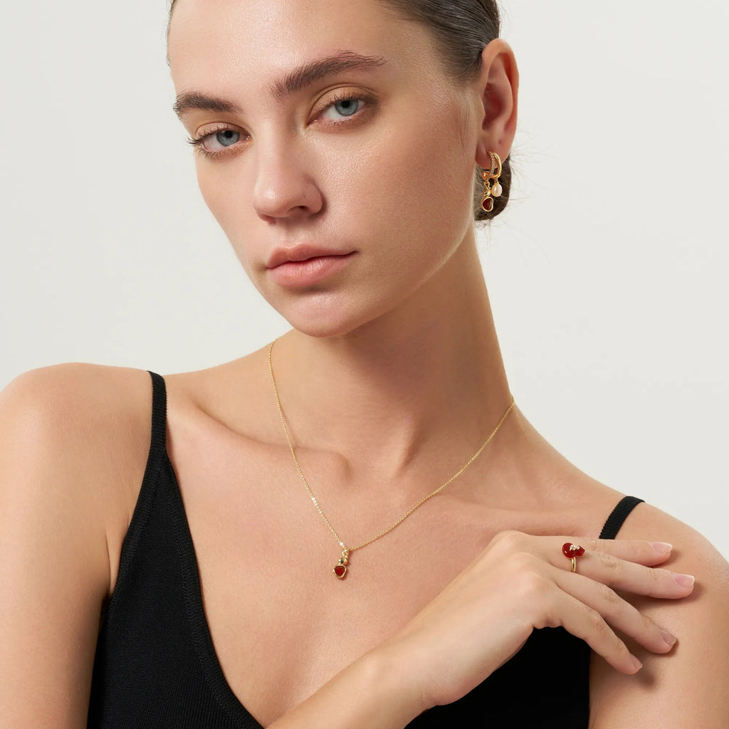 Wulu Red Agate Necklace