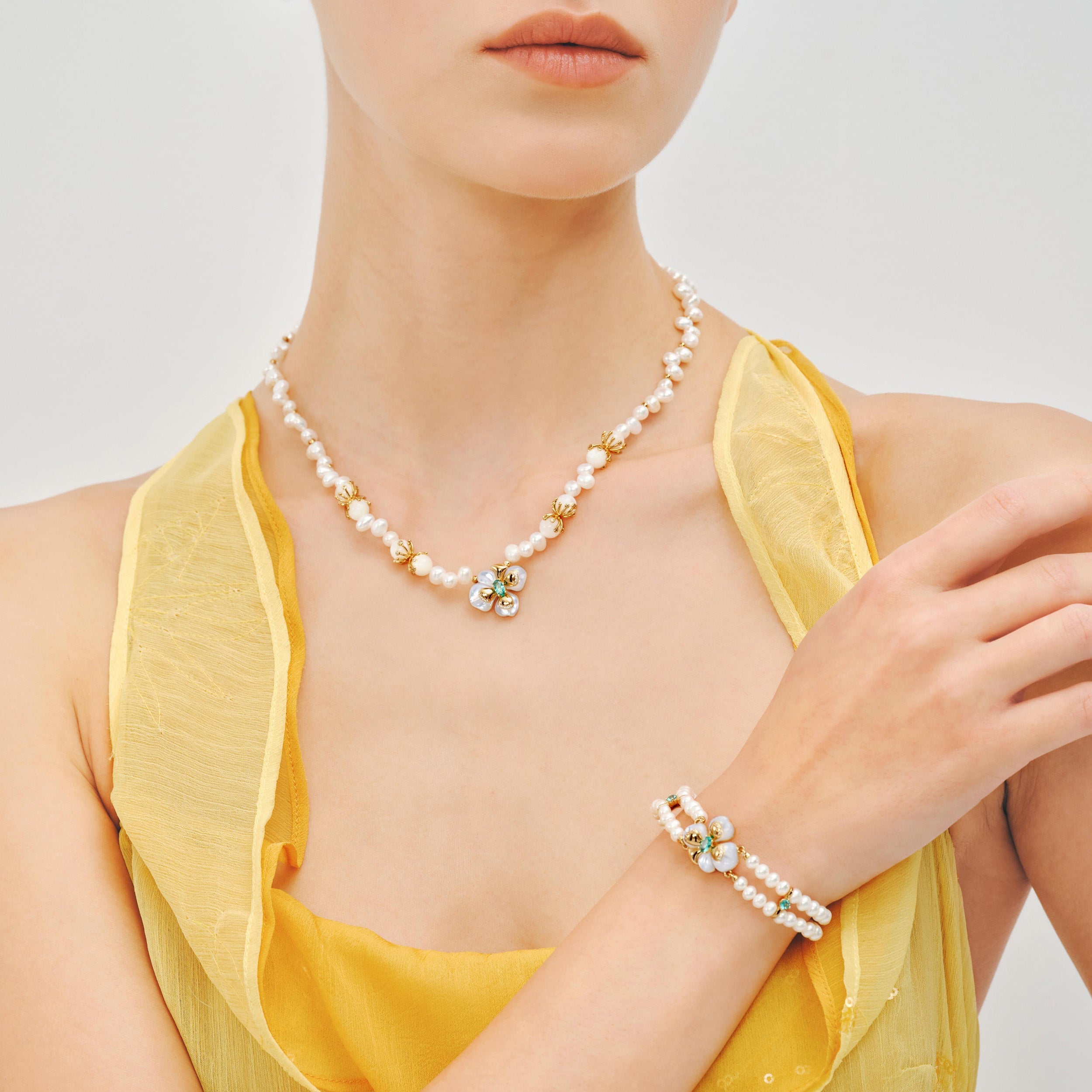 Chloris Pansy Pearl Bracelet