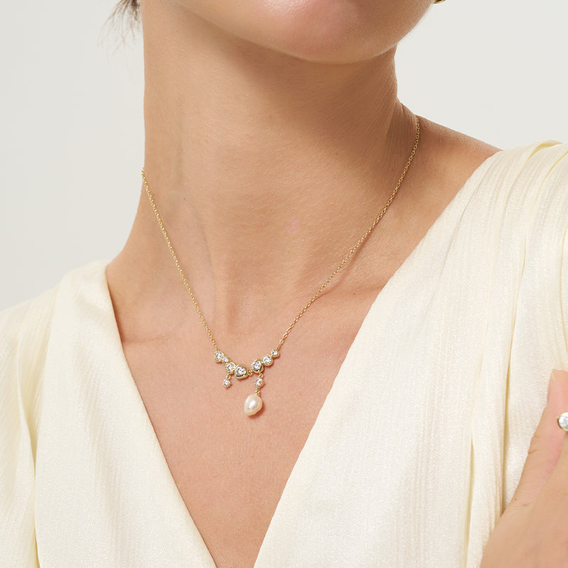 Drift Sand Pearl Necklace
