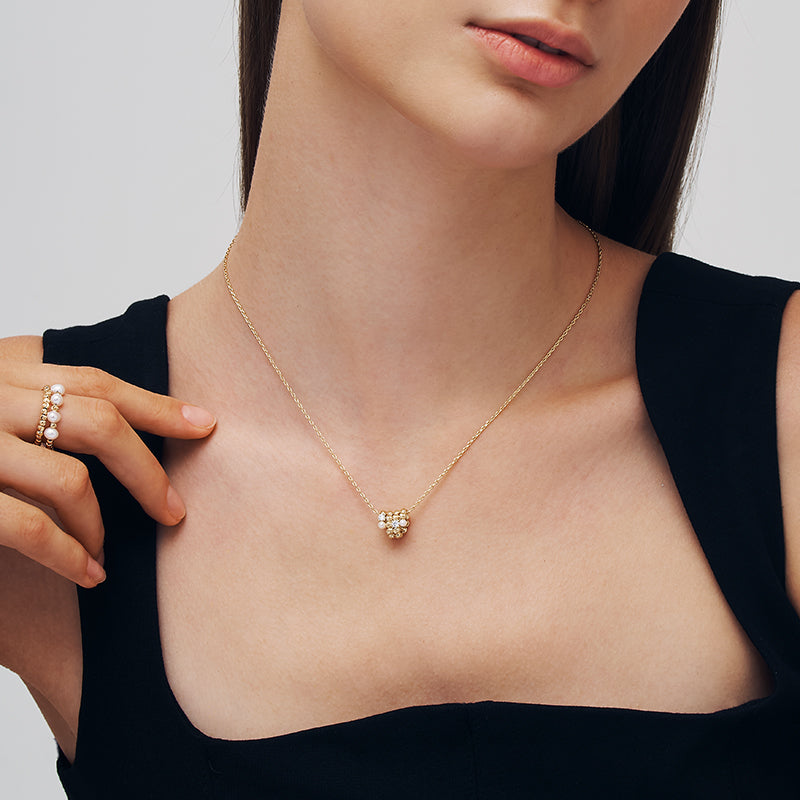L’Essence Pearl Cluster Pendant Necklace