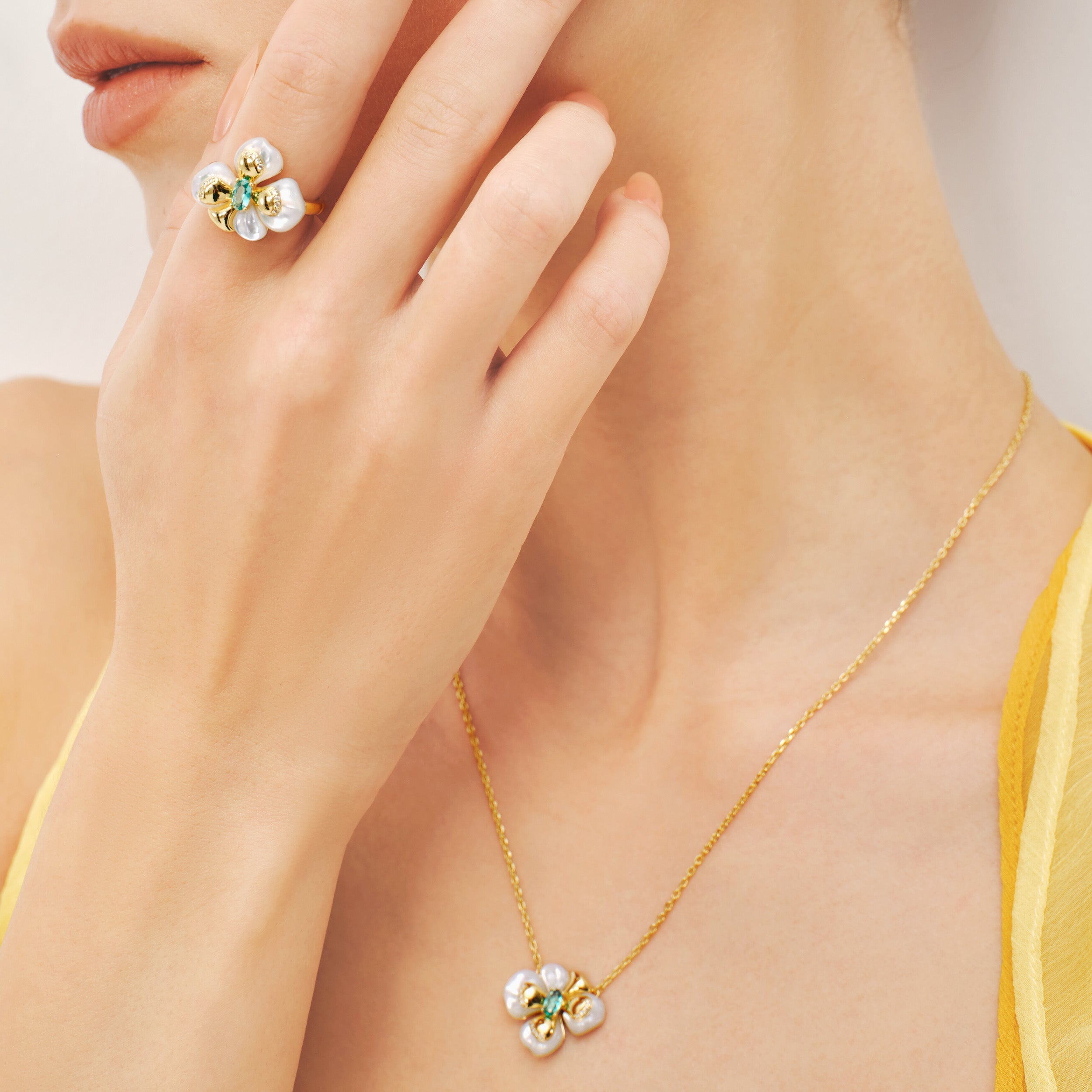Chloris Pansy Necklace