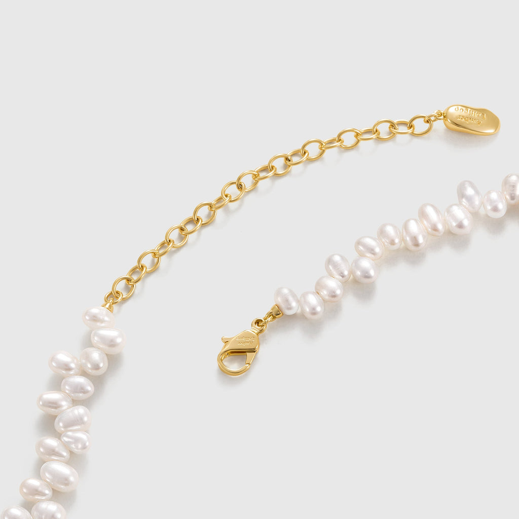 Collier de perles en forme de cœur