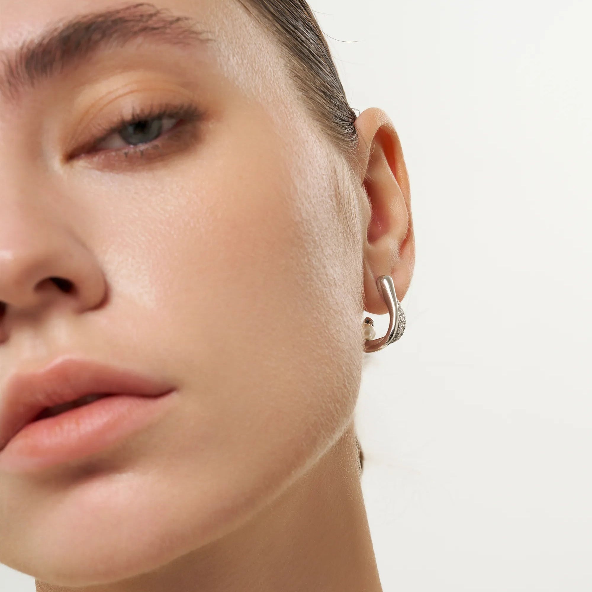 Drift Sand Pearl Silver Earrings