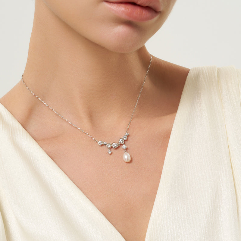 Drift Sand Silver Pearl Necklace