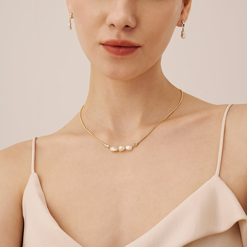 Floriography Pearl Trio Necklace
