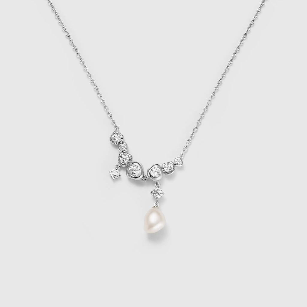 Drift Sand Silver Pearl Necklace