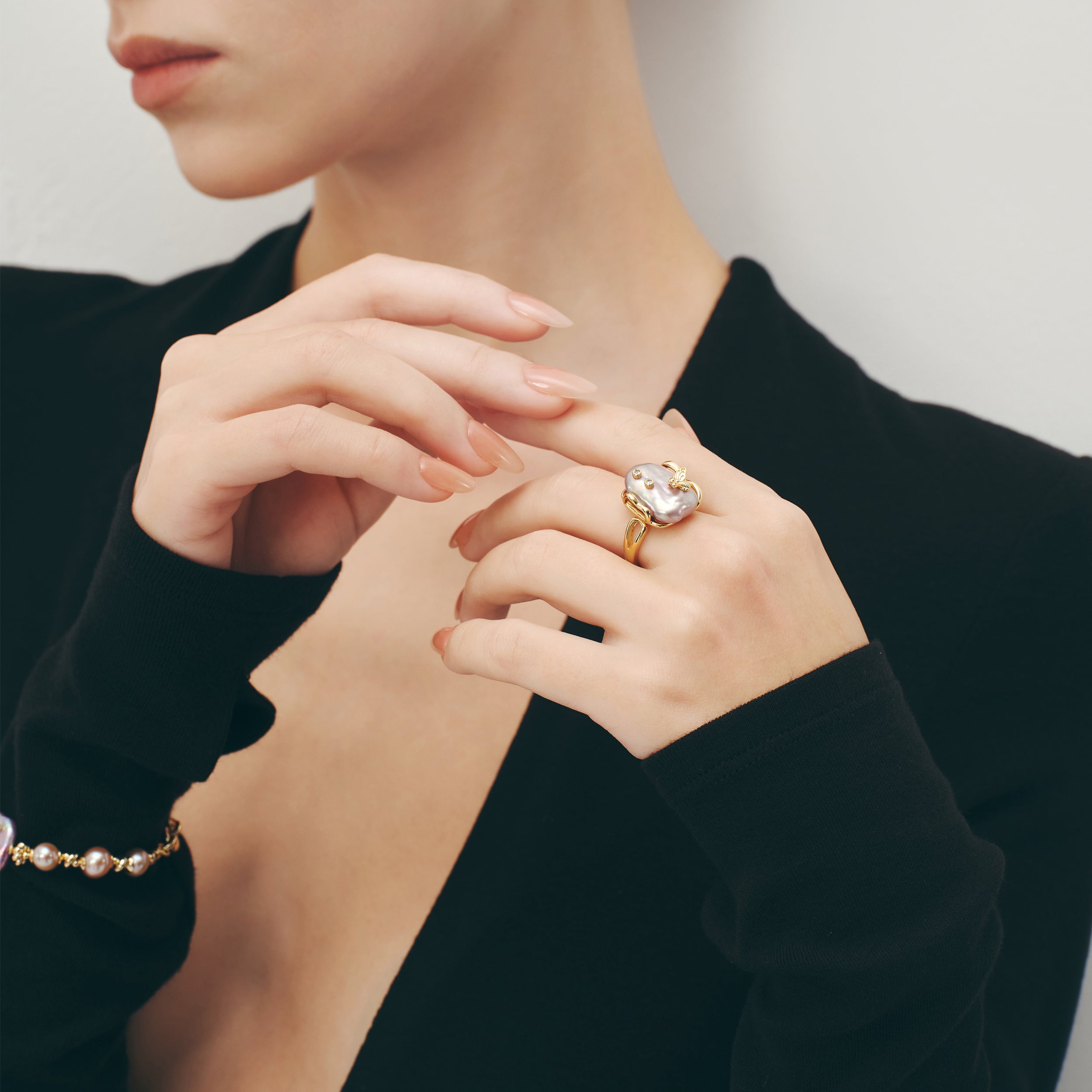 Lavender Baroque Pearl Bee Open Ring