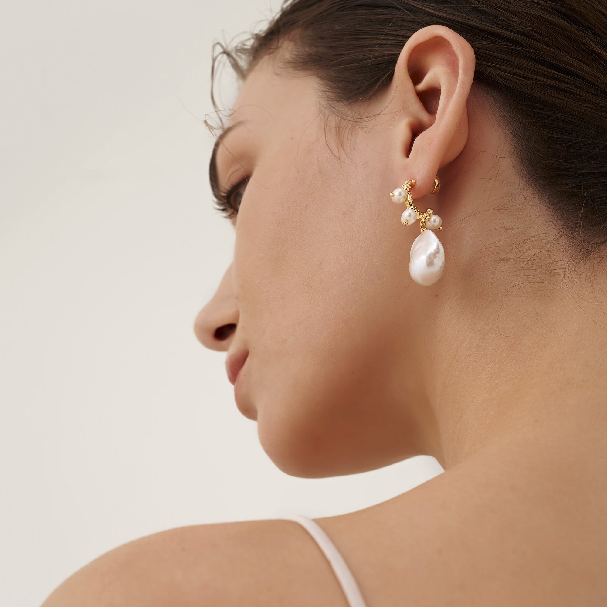Waltz Baroque Pearl Earrings