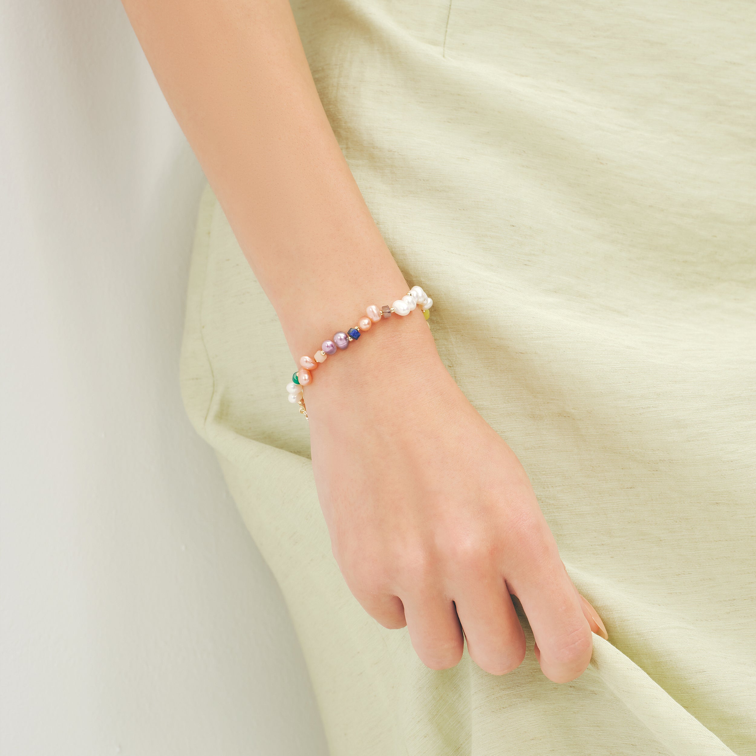 Colorful Beaded Pearl Bracelet