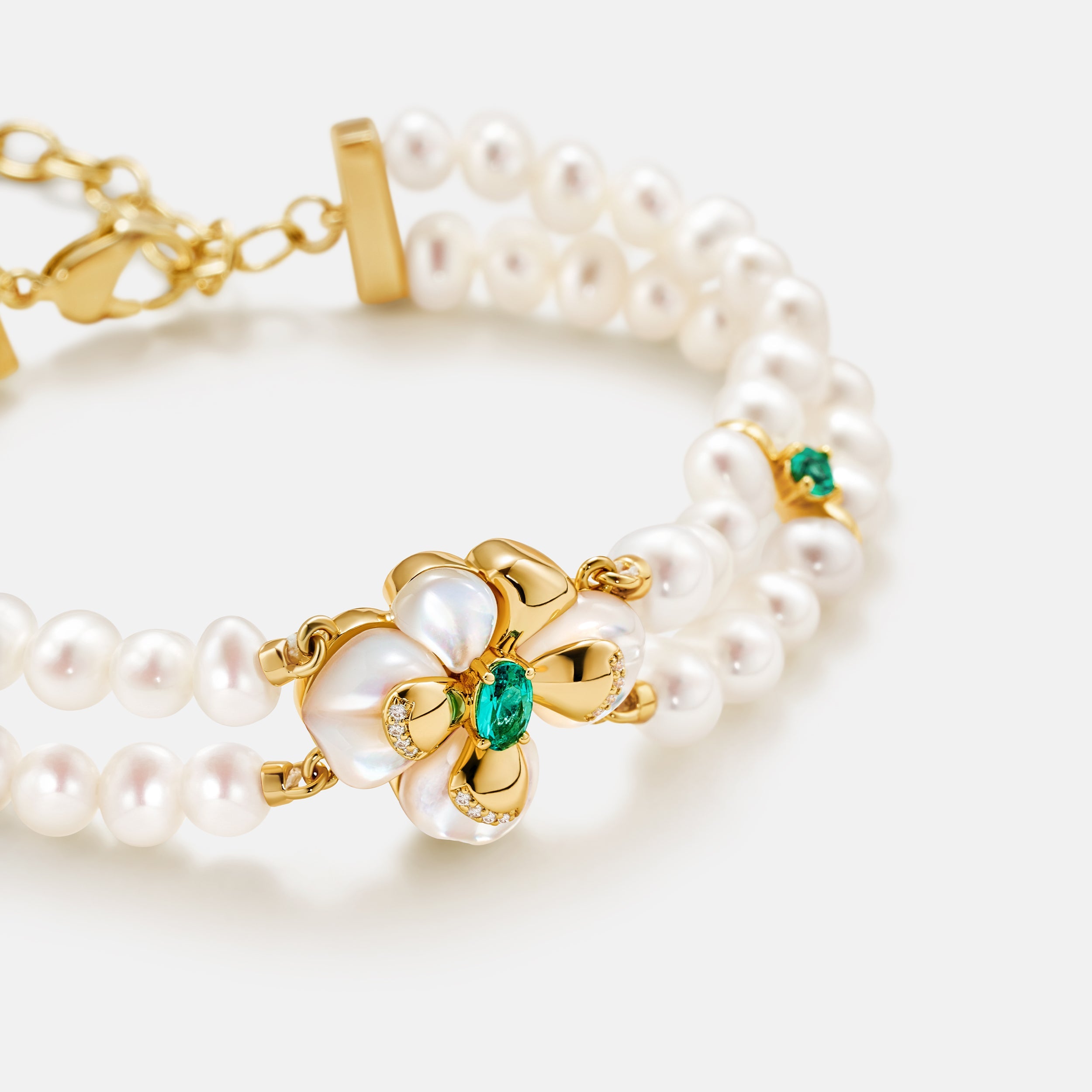 Chloris Pansy Pearl Bracelet
