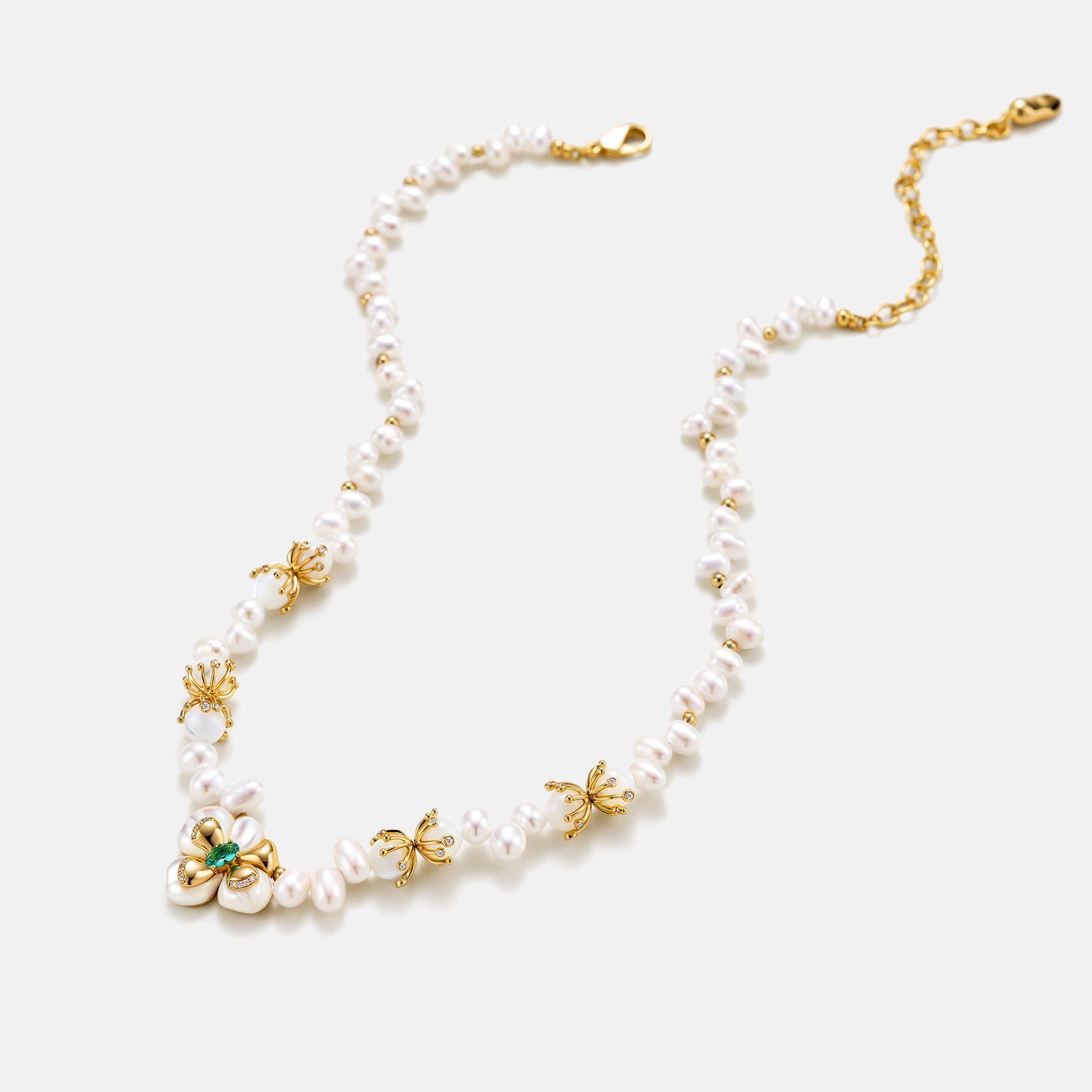 Chloris Pansy Pearl Necklace