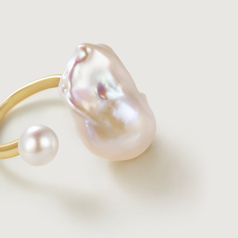Micro Dew Baroque Pearl Ring