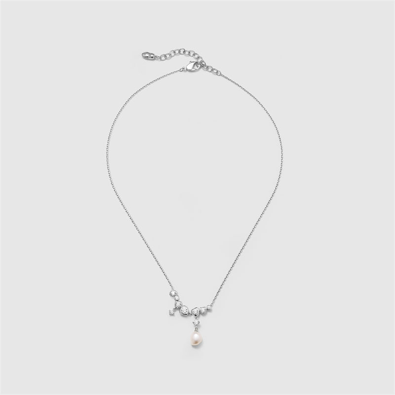 Drift Sand Silver Pearl Necklace