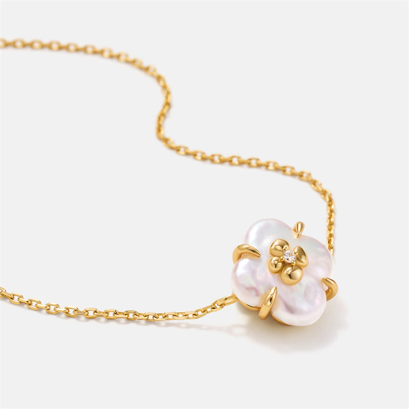 Lucky Clover Pearl Chain Bracelet