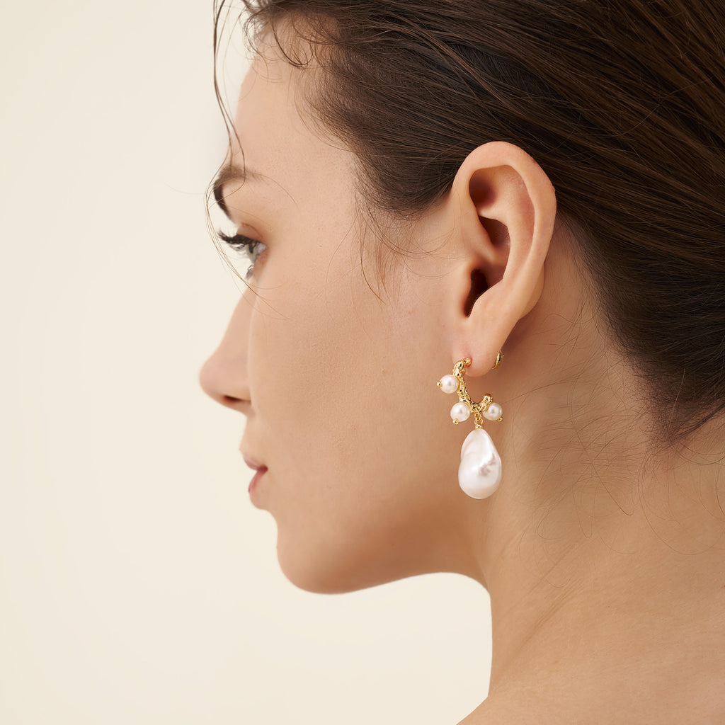 Waltz Baroque Pearl Earrings
