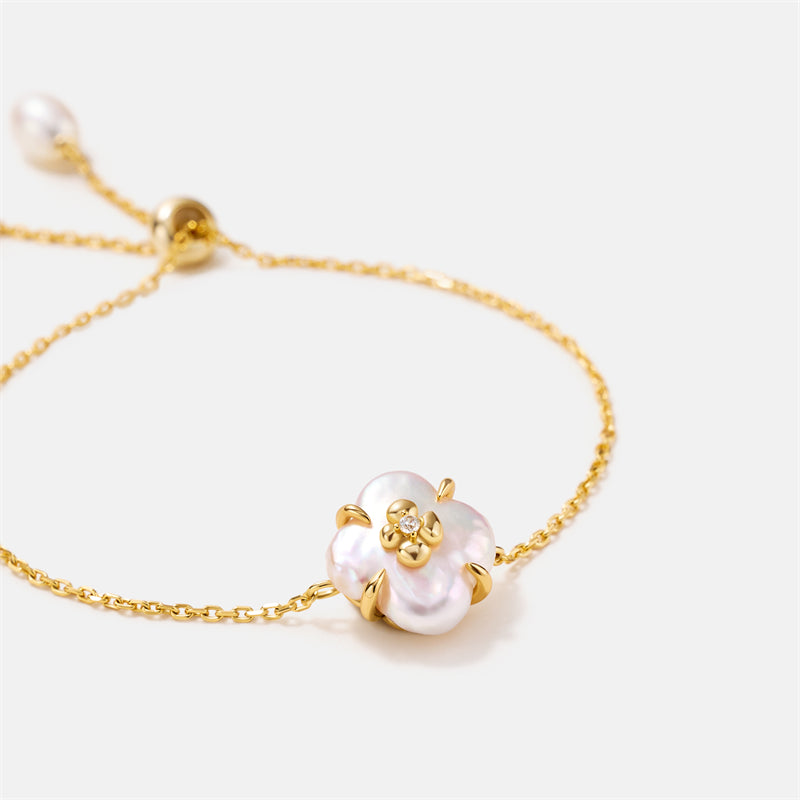 Lucky Clover Pearl Chain Bracelet