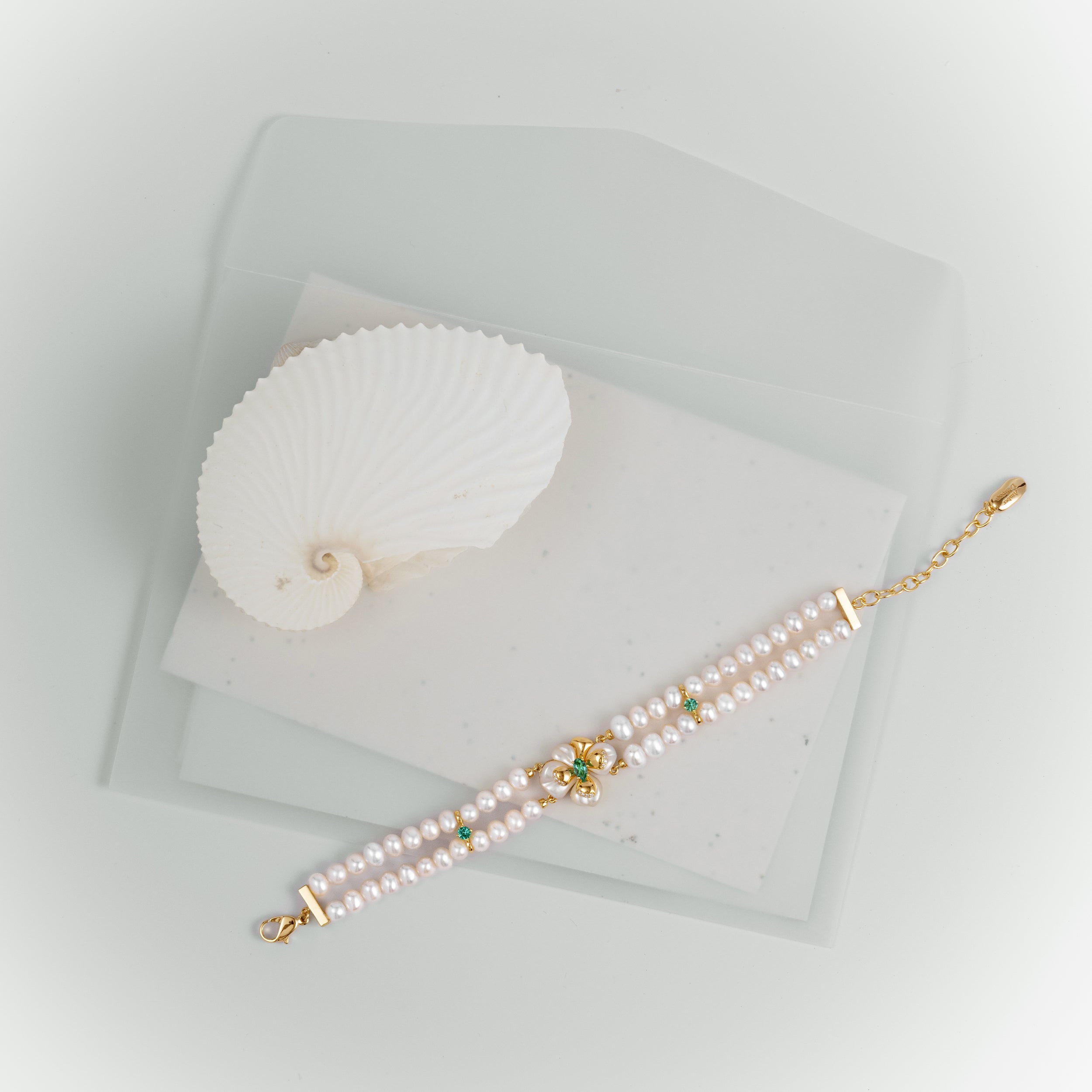 Chloris Pansy Pearl Bracelet