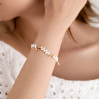 Radiant Coastal Strand Pearl Bracelet