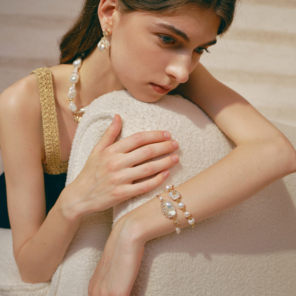 Drift Sand Baroque Pearl Bracelet