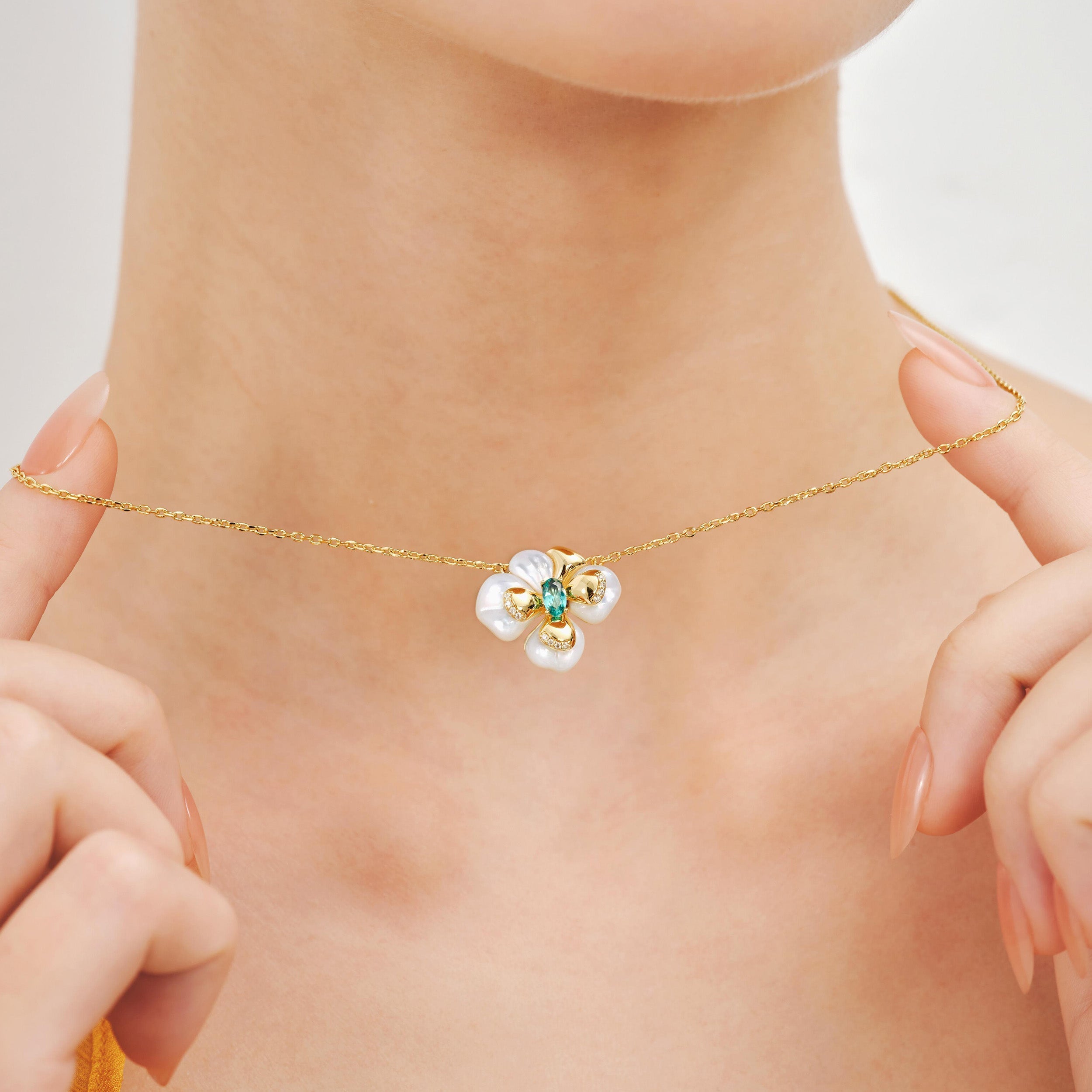 Chloris Pansy Necklace