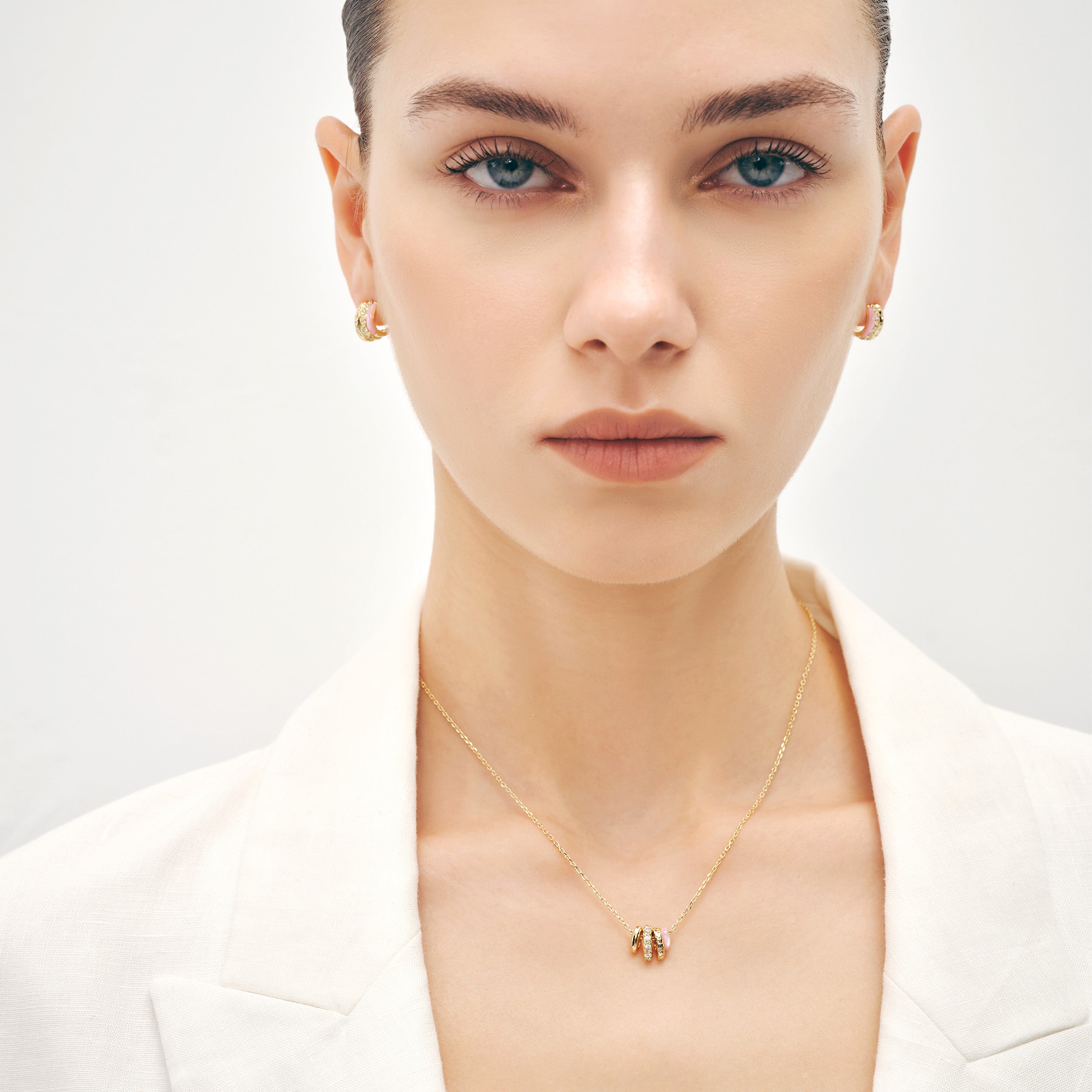 Pink Mother of Pearl Pendant Necklace