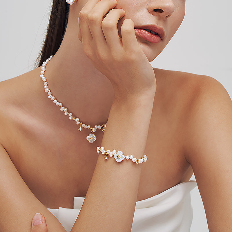 Lucky Clover Pearl Charm Bracelet