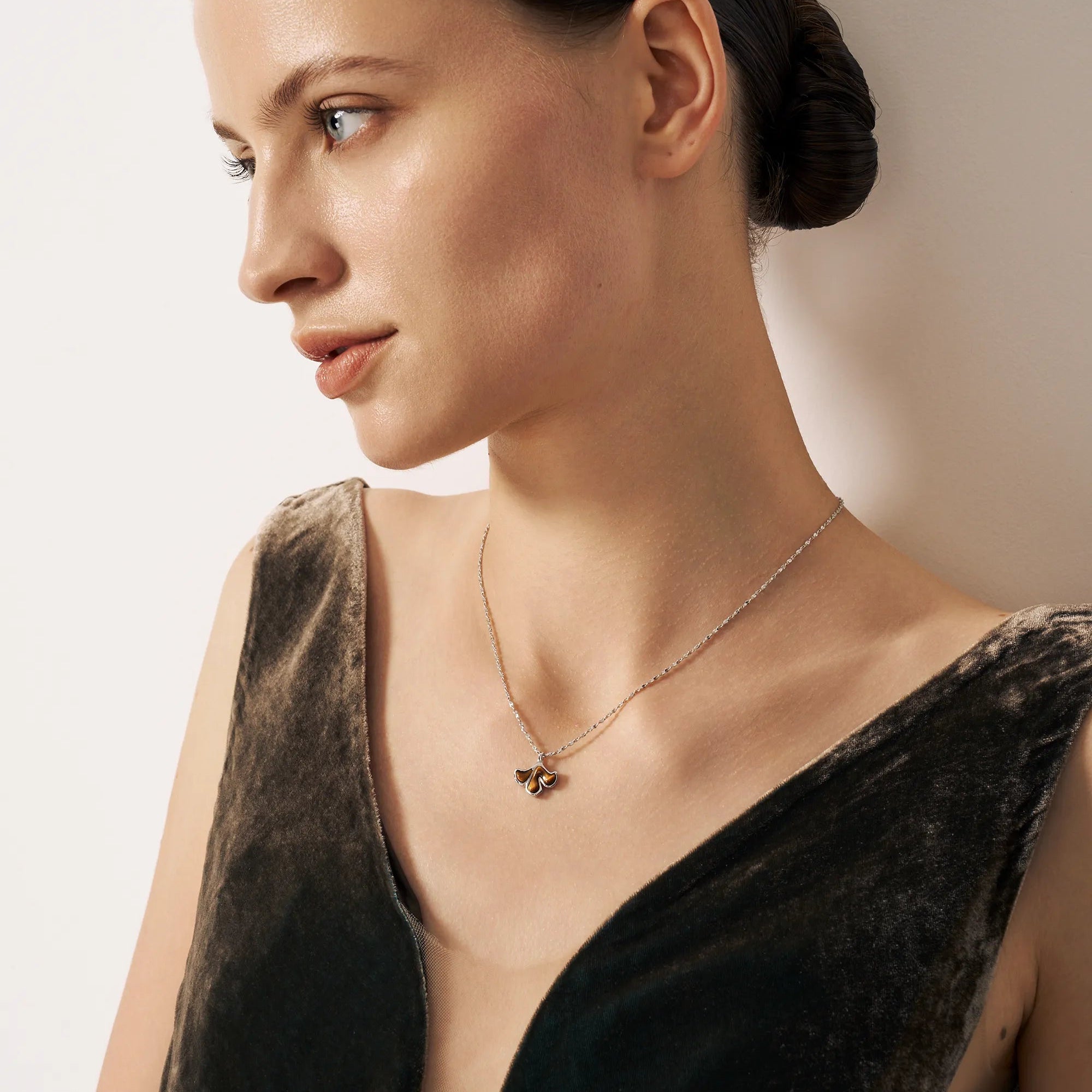 Silver Ginkgo Leaves Tiger's Eye Necklace