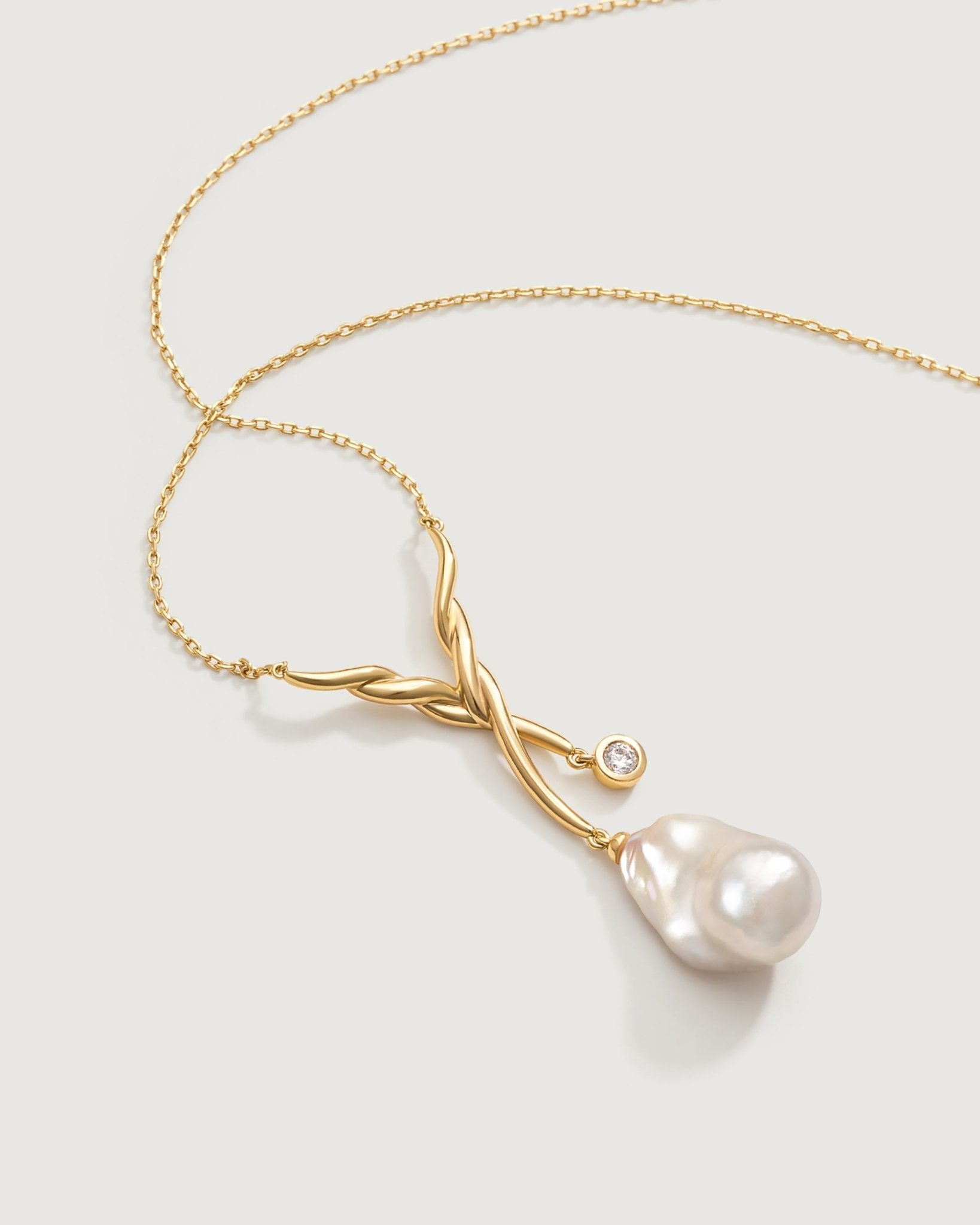 Ballet Pearl Necklace - Amber lollipop