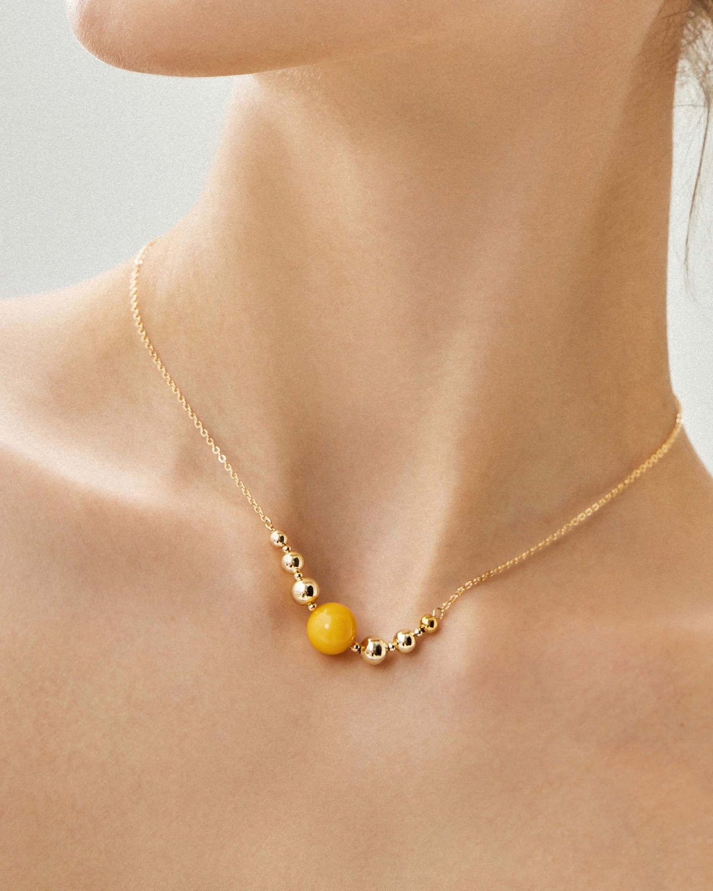 Beeswax Amber Necklace - Amber lollipop