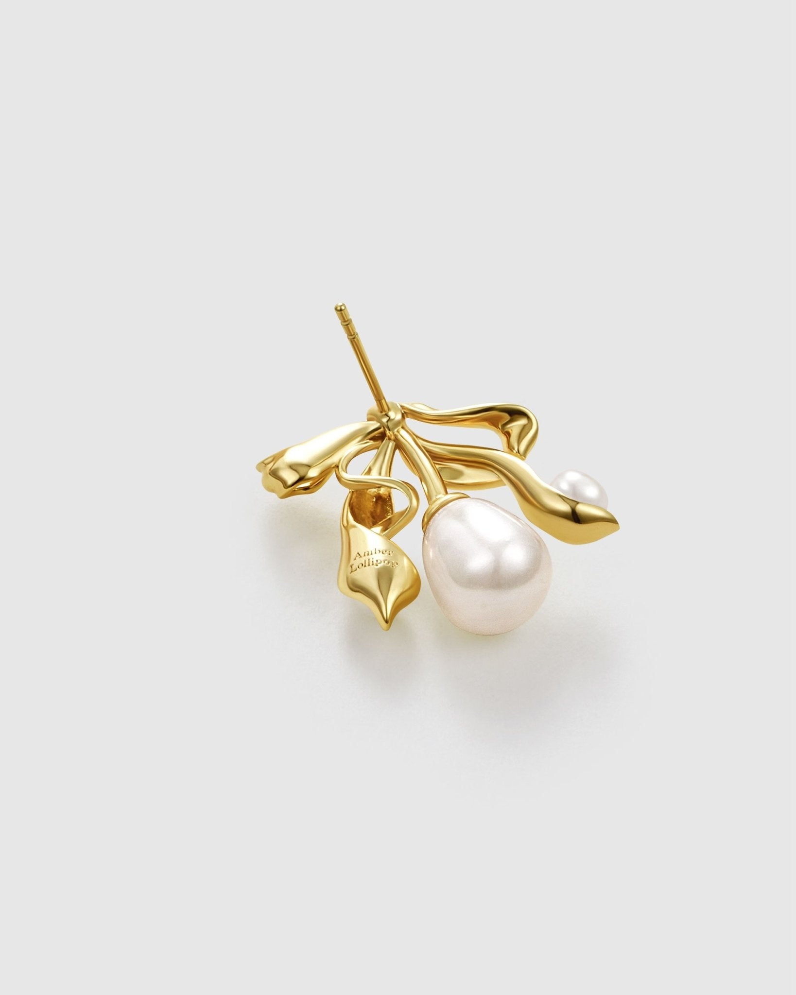 Cute Bow Stud Pearl Earring - Amber lollipop