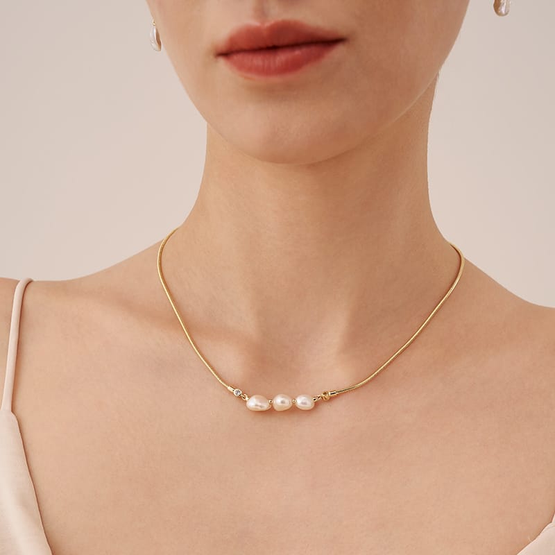 Floriography Pearl Trio Necklace AmberLollipop