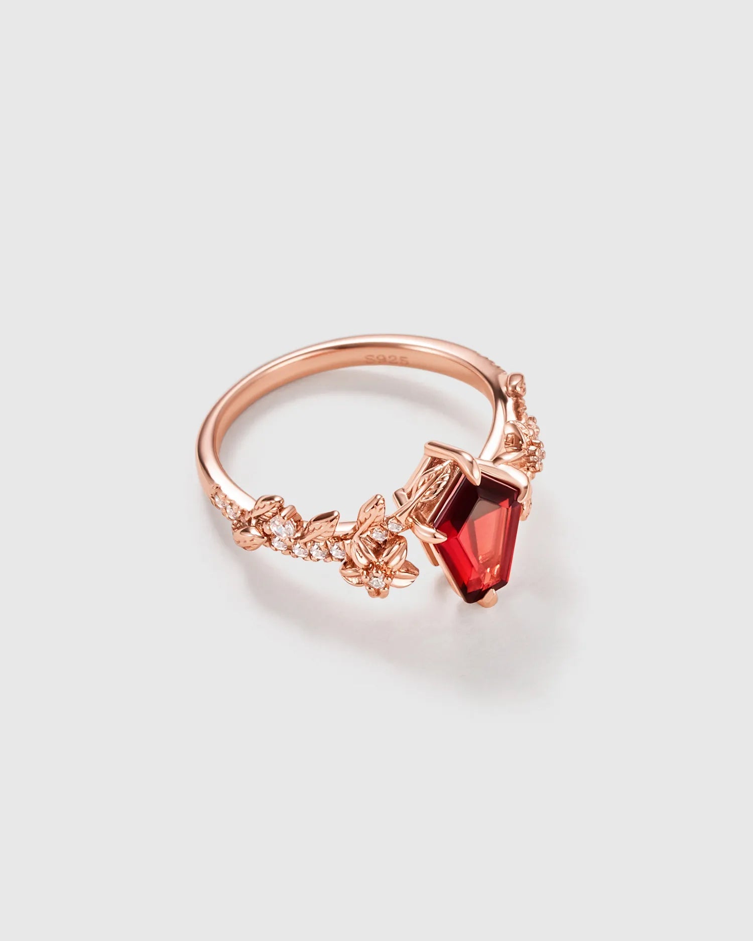 Garnet Flower Ring - Amber Lollipop