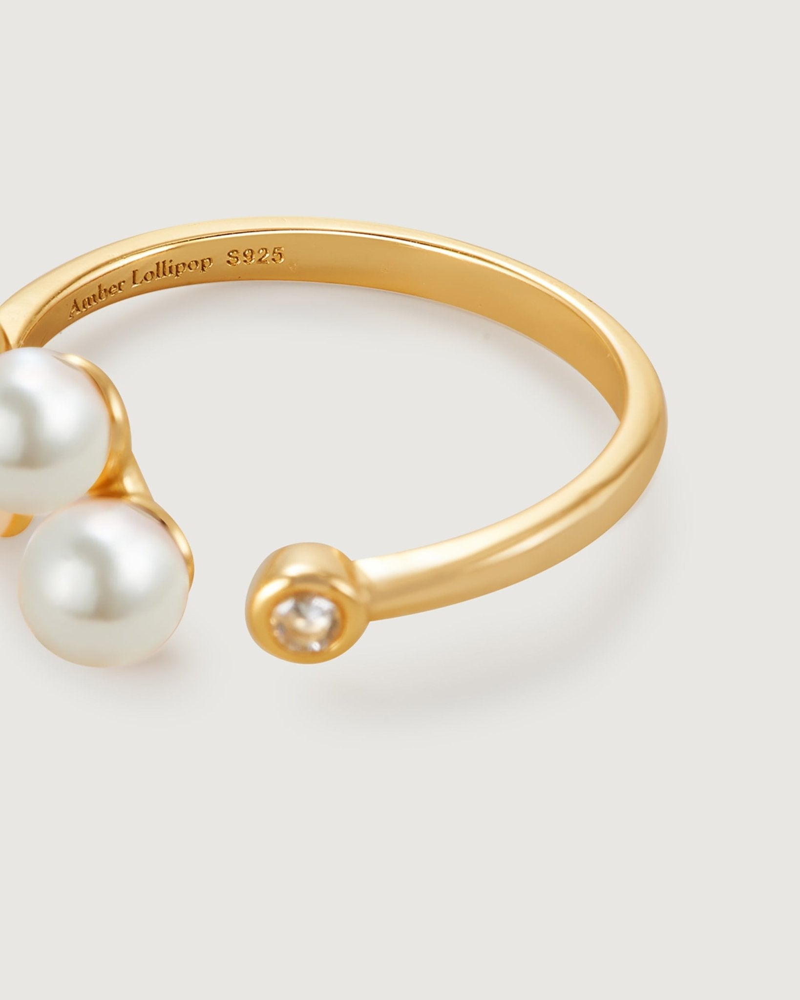 Graceful Charm Pearl Ring - Amber lollipop