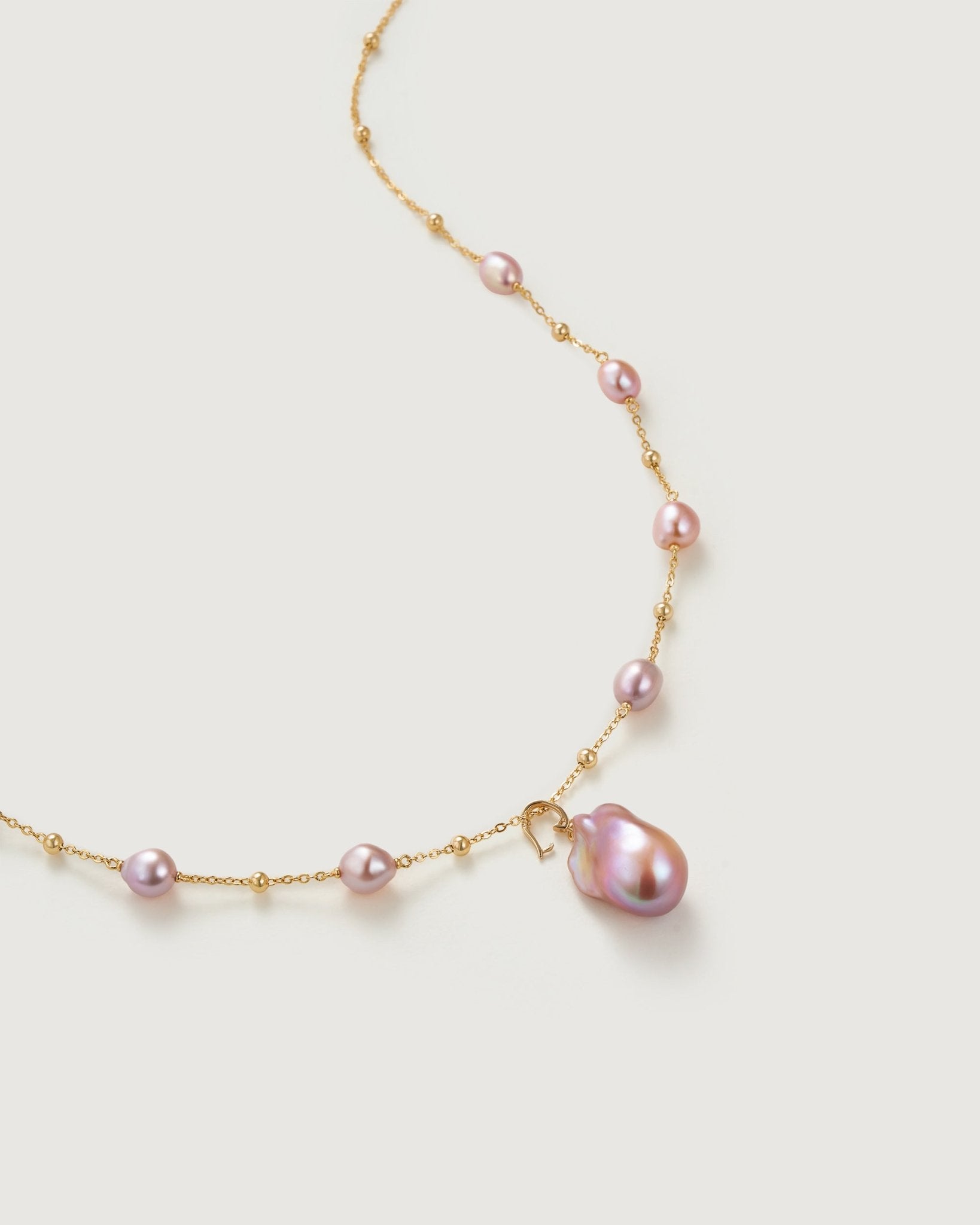 Gypsophila Baroque Pearl Necklace - Amber lollipop