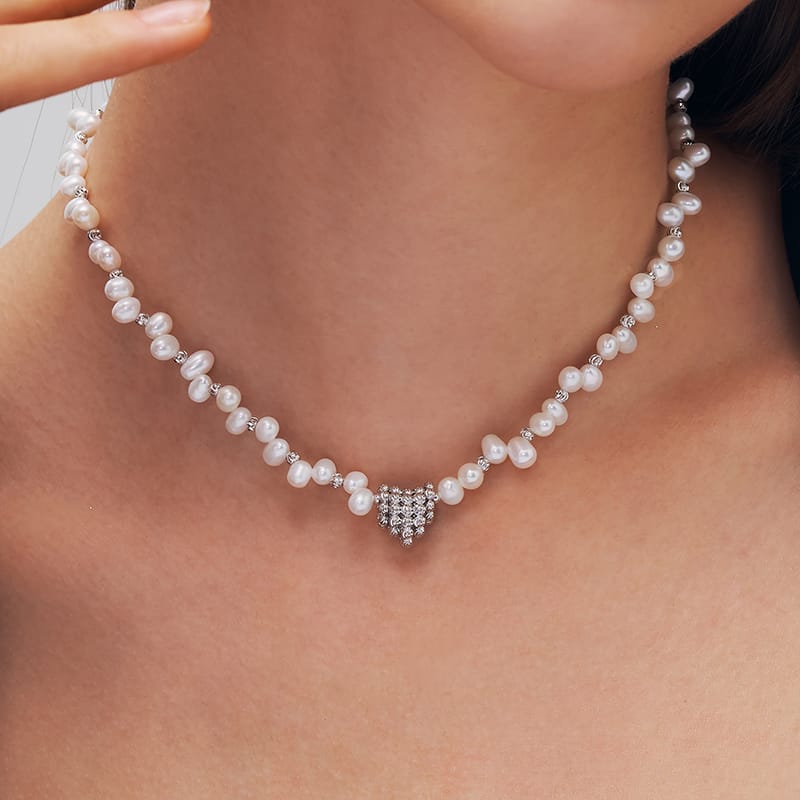 L’Essence Heart Pearl Necklace AmberLollipop