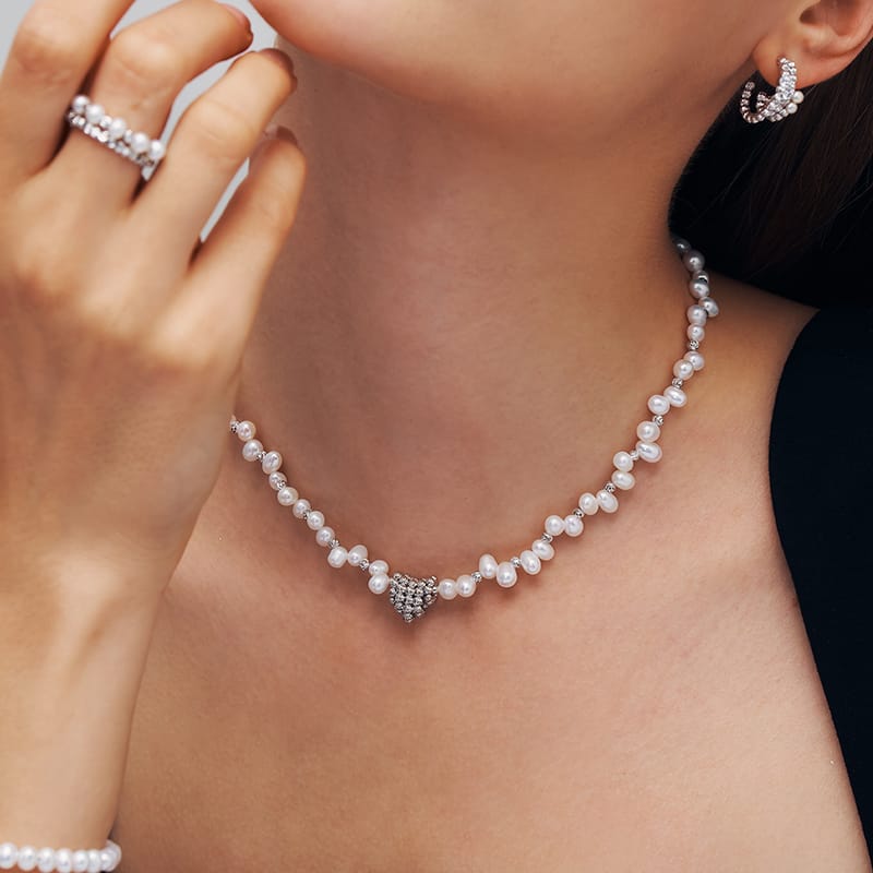 L’Essence Heart Pearl Necklace AmberLollipop