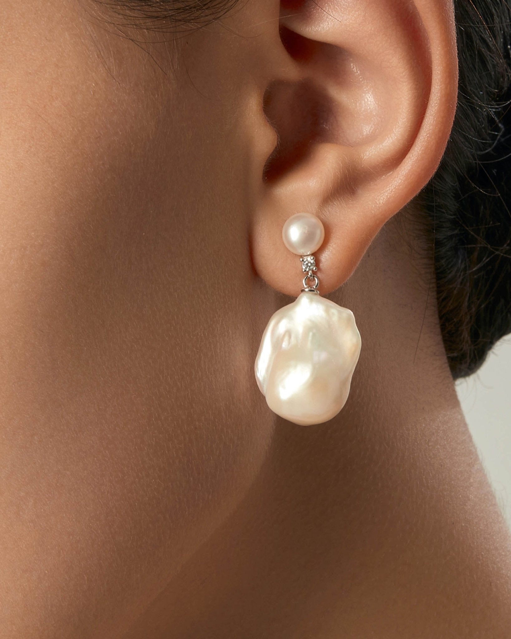 Lotus Baroque Pearl Earring - Amber lollipop