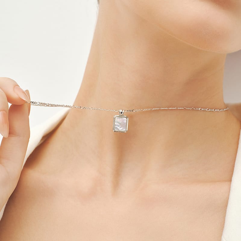 Oil Frame Gemstone Pendant Necklace AmberLollipop