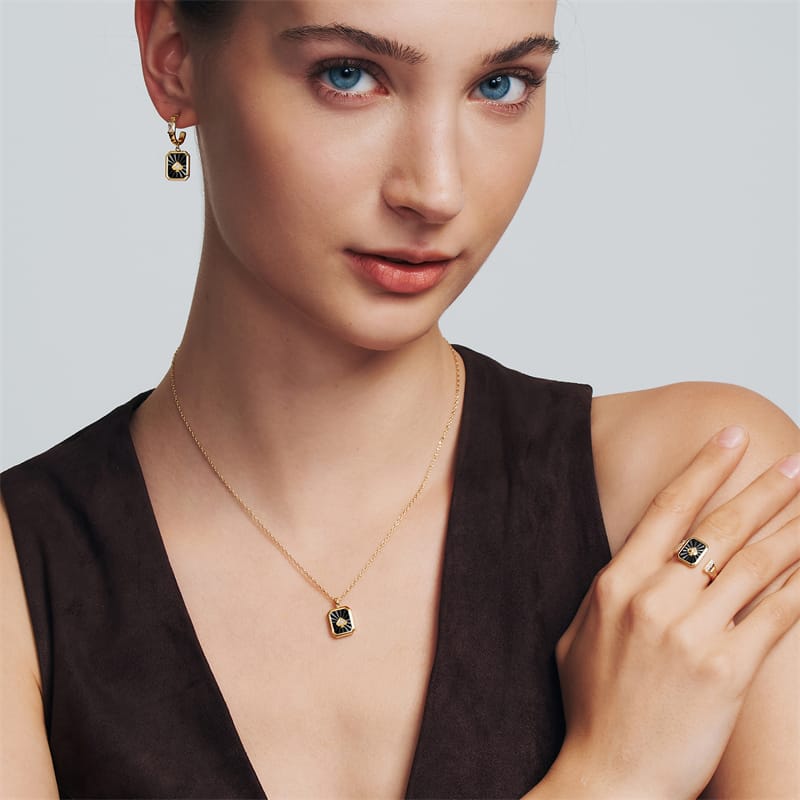 Oil Frame Vintage Gemstone Necklace AmberLollipop