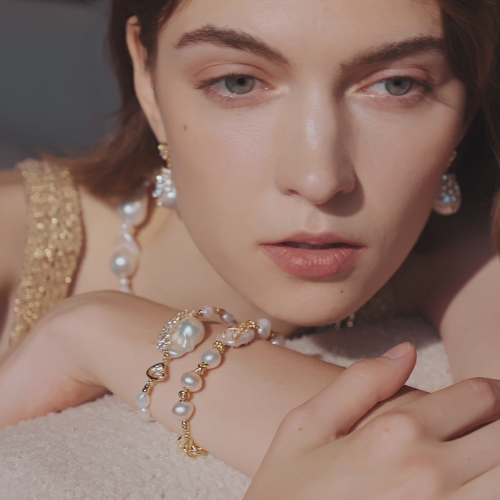 Drift Sand Baroque Pearl Bracelet