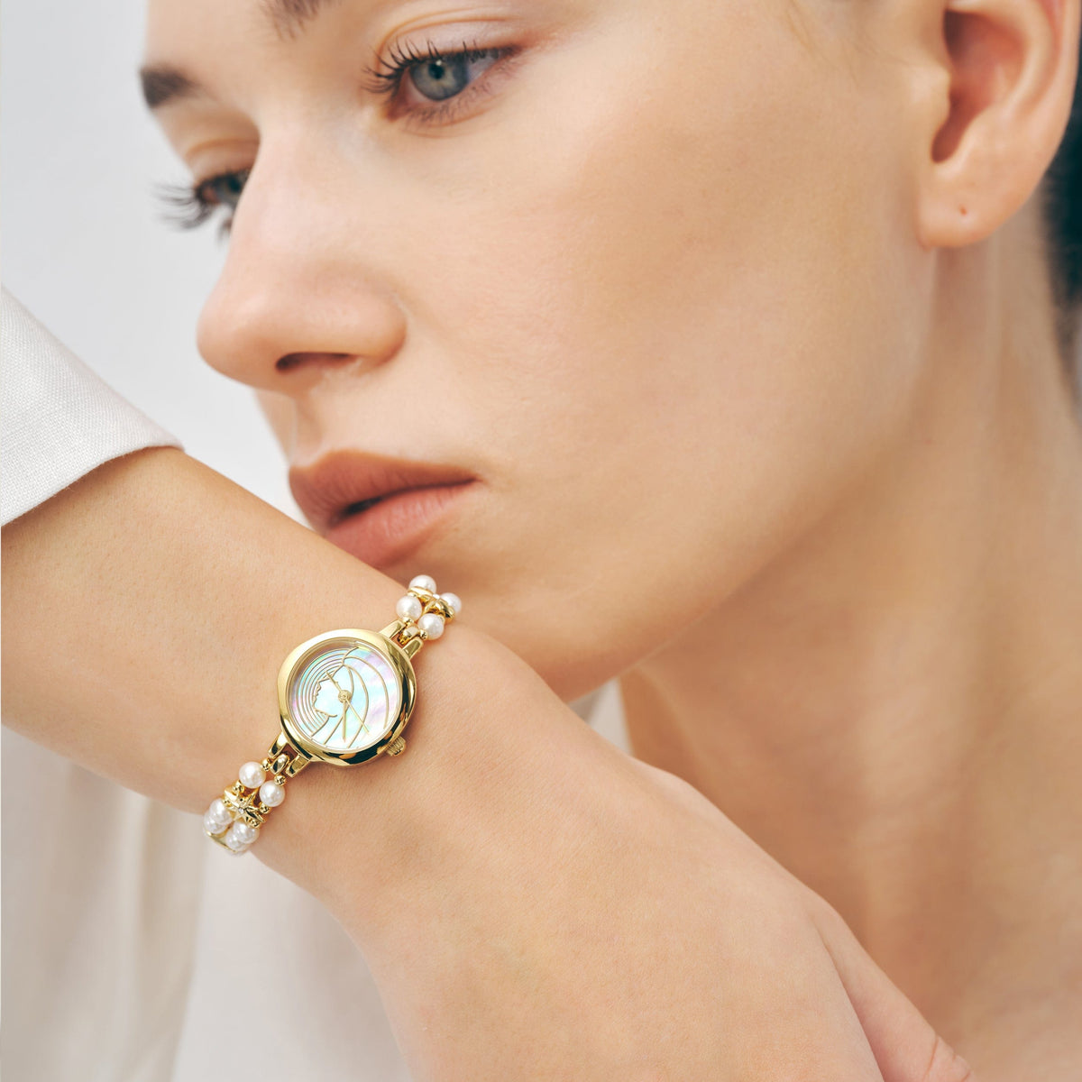 Stellar Zodiac Pearl Watch（Taurus / Virgo / Capricorn） AmberLollipop