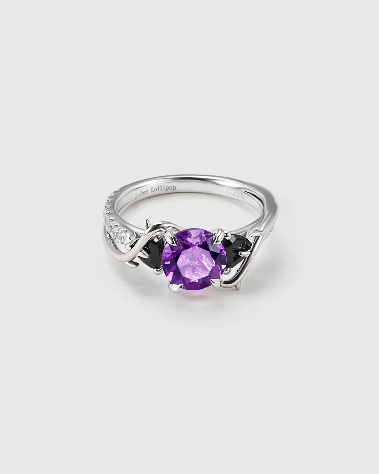 Thorn Crown Oval Amethyst Ring - Amber Lollipop